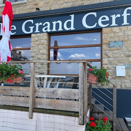 Hotel Le Grand Cerf Carignan Esterno foto